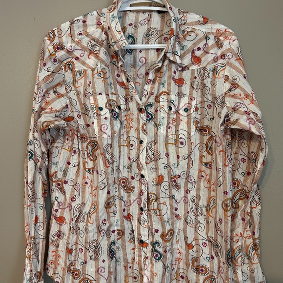 Women's Wrangler Button Up - Picture 1 of 3